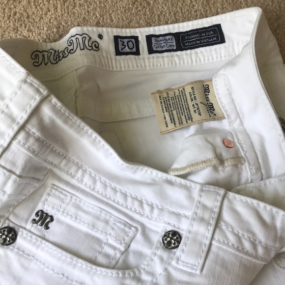 NWT Miss Me Signature Cuffed Capri - Picture 7 of 8